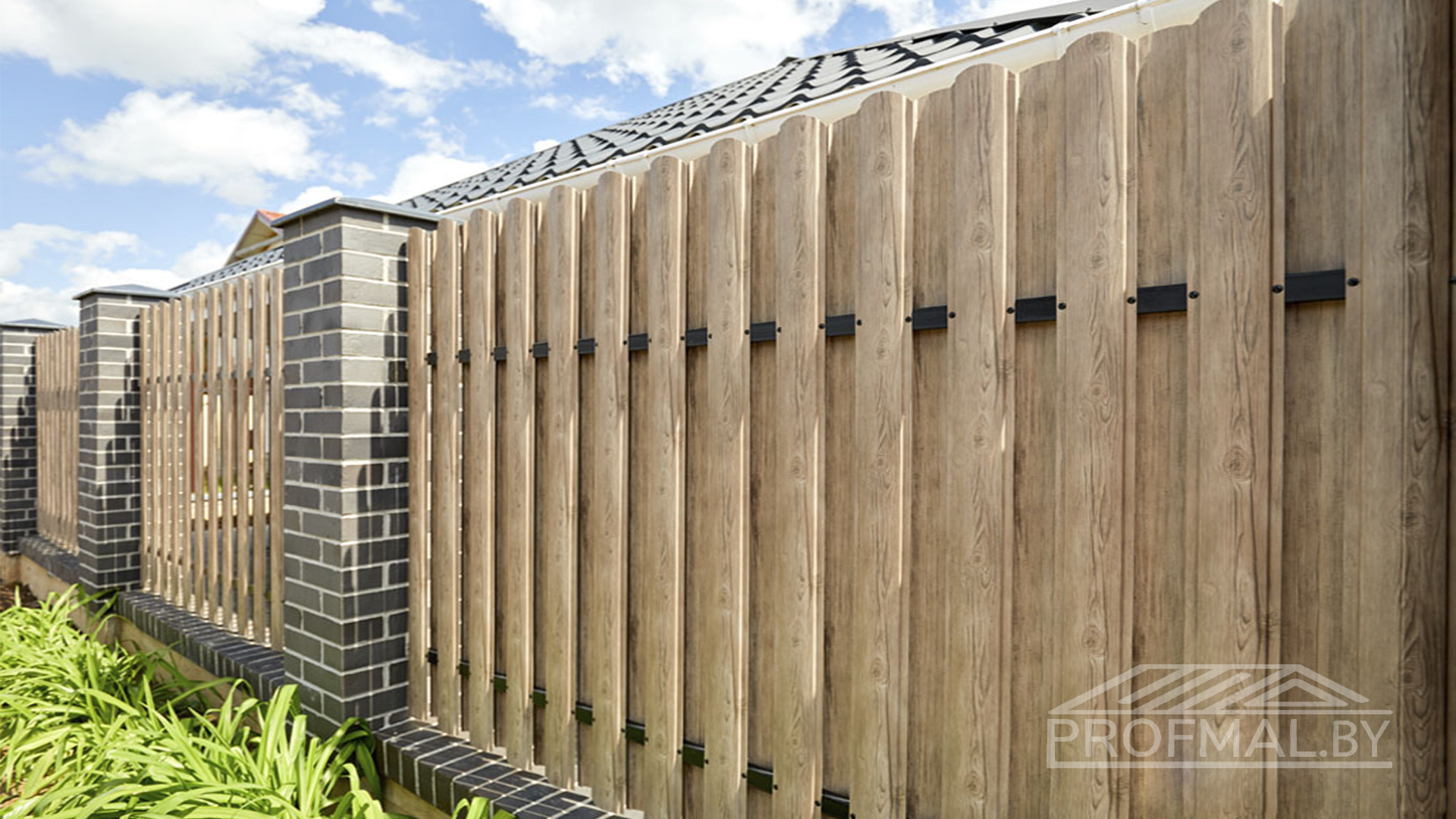 Металлический штакетник РУБИН (103 мм) покрытие БЕЛЕНЫЙ ДУБ